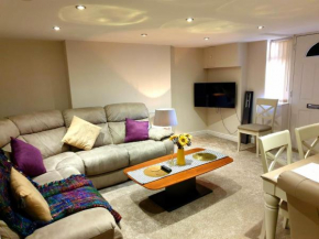 Elegant 2 bed apartment in Manchester